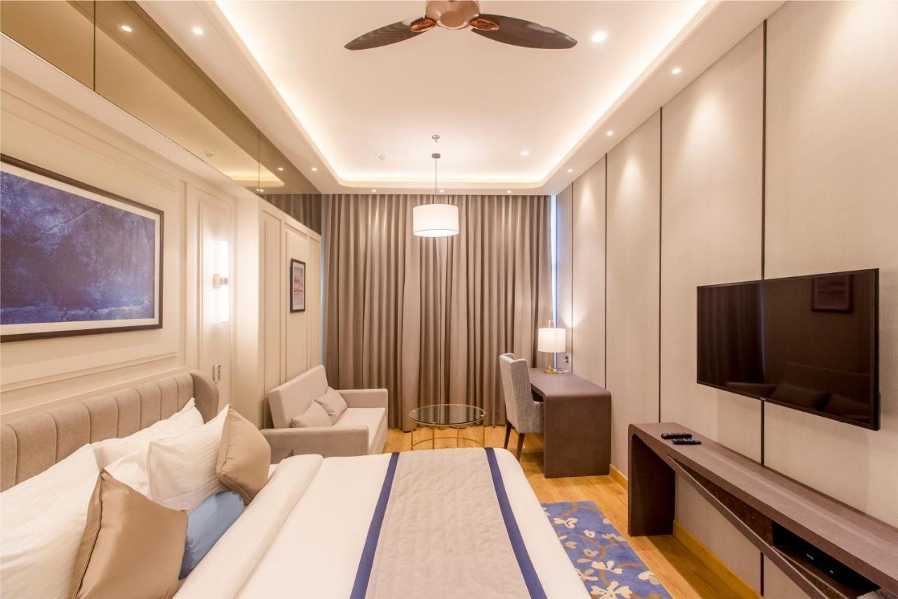 The Cove Wing Hotel Panchkula Exterior photo
